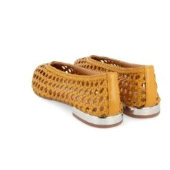 Damesballerina's Gioseppo Elkin -Buffalo Winkel 58336 p mostaza 3