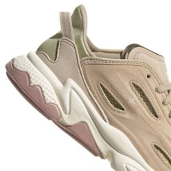 Dames Sportschoenen Adidas Originals Ozweego Celox 17 Dames Sportschoenen Adidas Originals Ozweego Celox -Buffalo Winkel adidas originals gw5743 9 footwear photography detail view 2 white 000