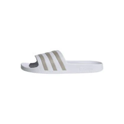 Claquette Adidas Adilette Aqua -Buffalo Winkel adidas ef1730 13 footwear photography left side center lateral view white nw031524