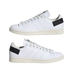 Trainers Adidas Originals Stan Smith Parley -Buffalo Winkel adidas gv7614 10 footwear photography mirrored pair view white