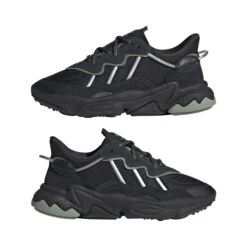 Kindertrainers Adidas Originals Ozweego -Buffalo Winkel adidas hq1631 10 footwear photography mirrored pair view white