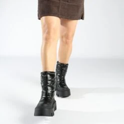 Dameslaarzen Buffalo Flora Puffer Boot - Vegan Nylon -Buffalo Winkel buffalo 1622359 1